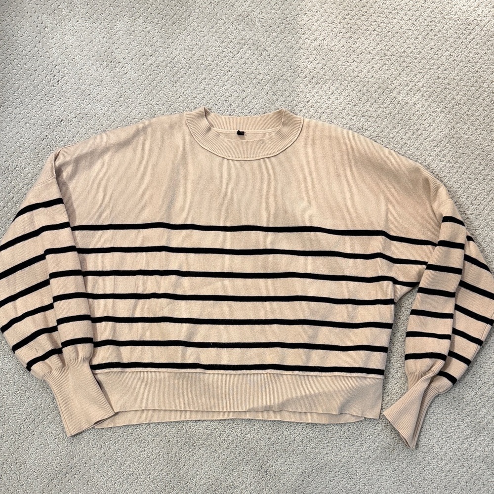 Cropped Knit Ribbed Sweater